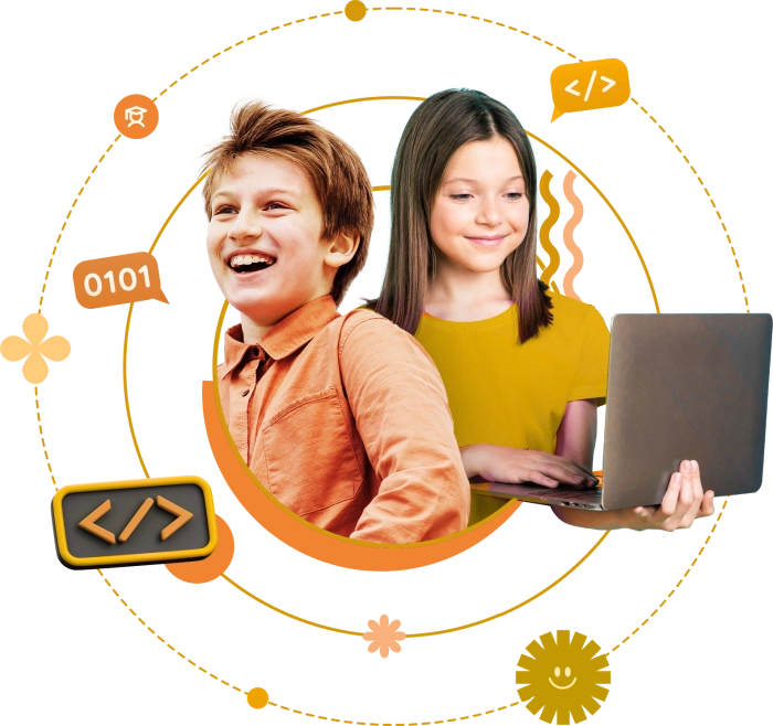 Uśmiechnięty chłopiec przy laptopie po udanych zajęciach kursu programowania