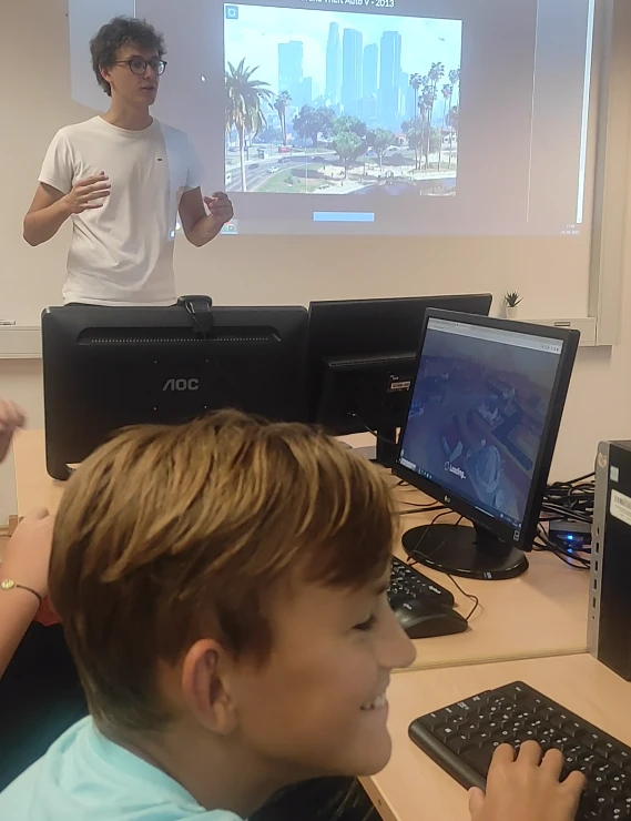 Screenshot 2023-09-19 122730