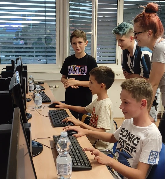 Screenshot 2023-09-19 122221